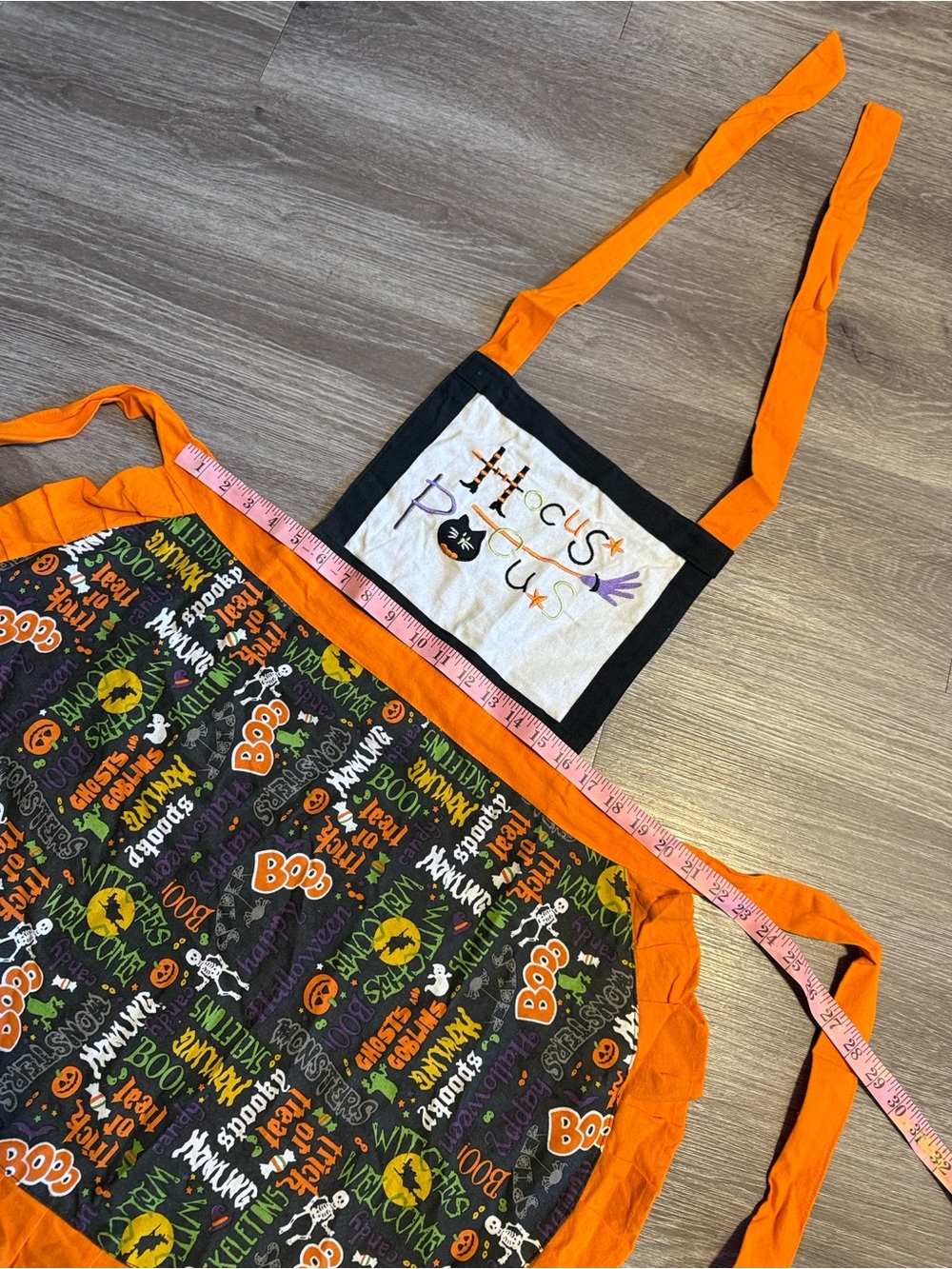 Halloween 'Hocus Pocus' Stitched Apron with Orange Trim - Picture 2 of 7